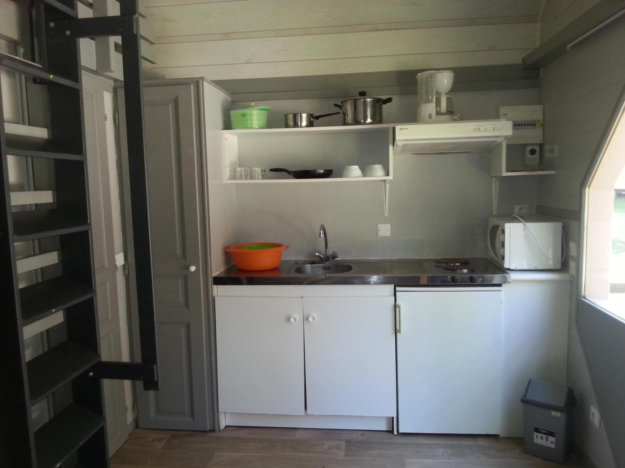 Camping Paradis Bellerive Montfrin 部屋 写真