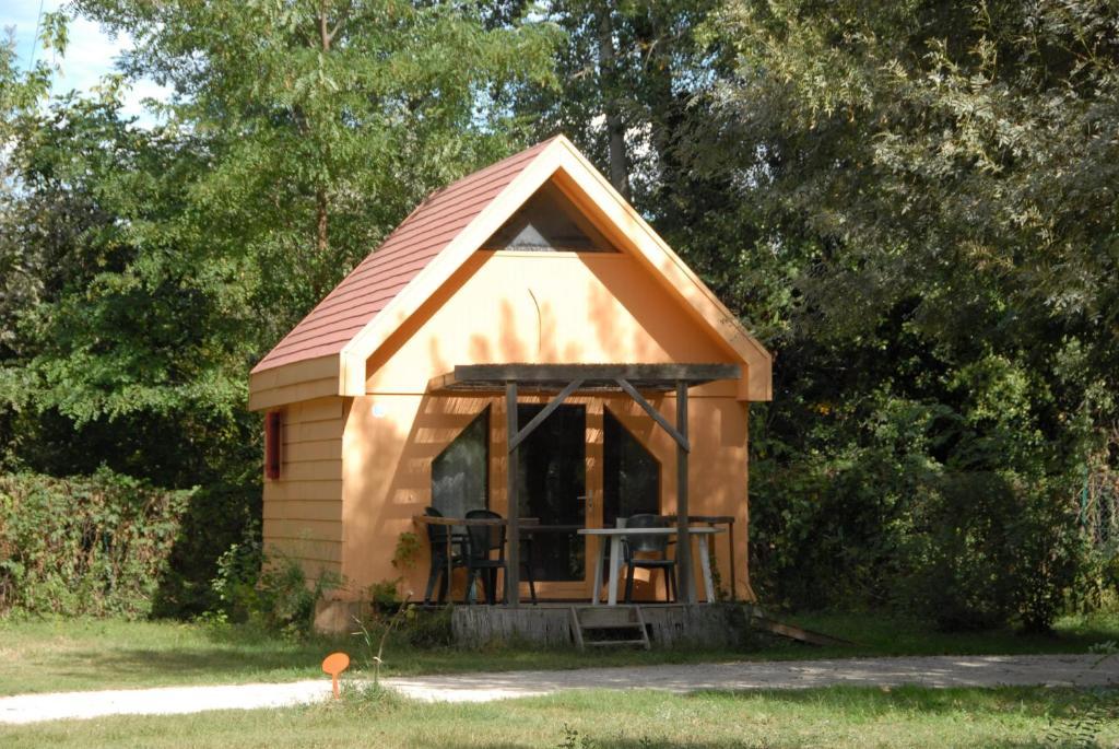 Camping Paradis Bellerive Montfrin エクステリア 写真