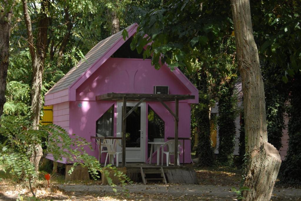 Camping Paradis Bellerive Montfrin エクステリア 写真